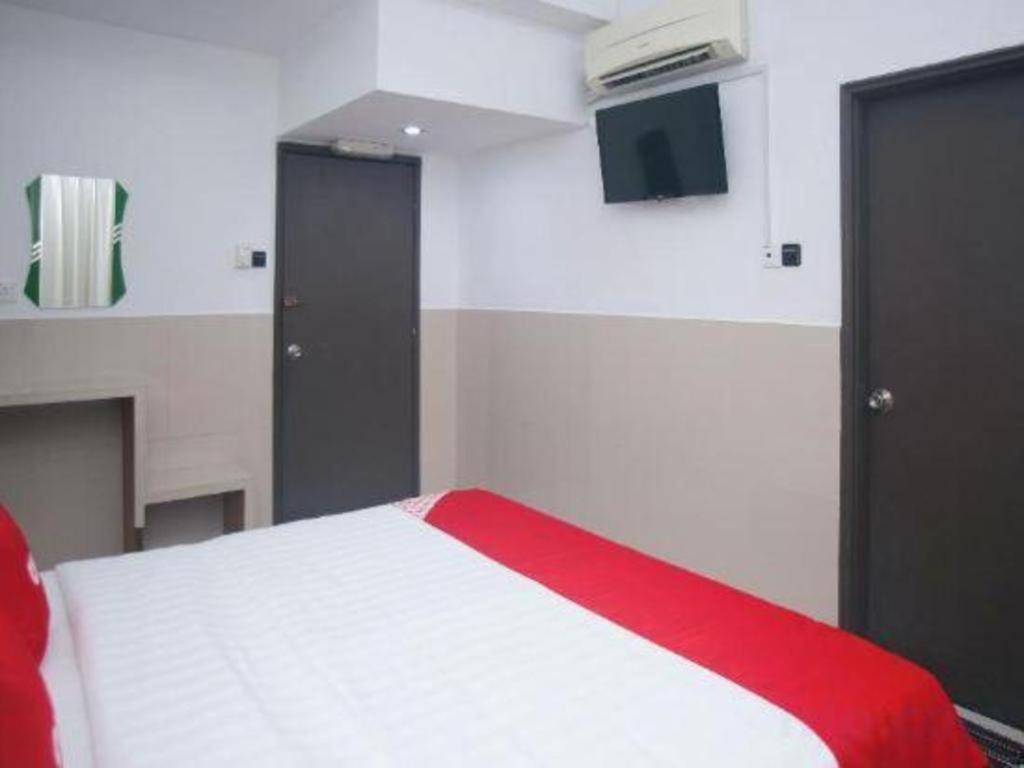 Oyo 89851 Leila Hotel Sandakan Exterior photo